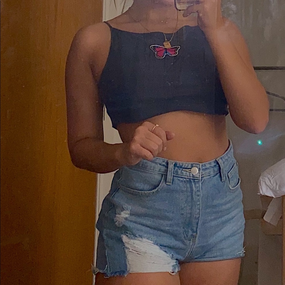 Cropped butterfly tank top